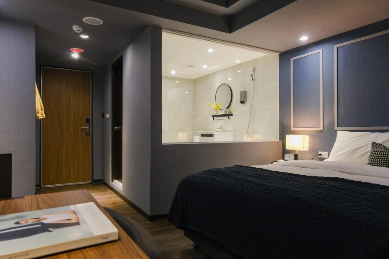 Giant Rich Hotel Тайпей Екстериор снимка