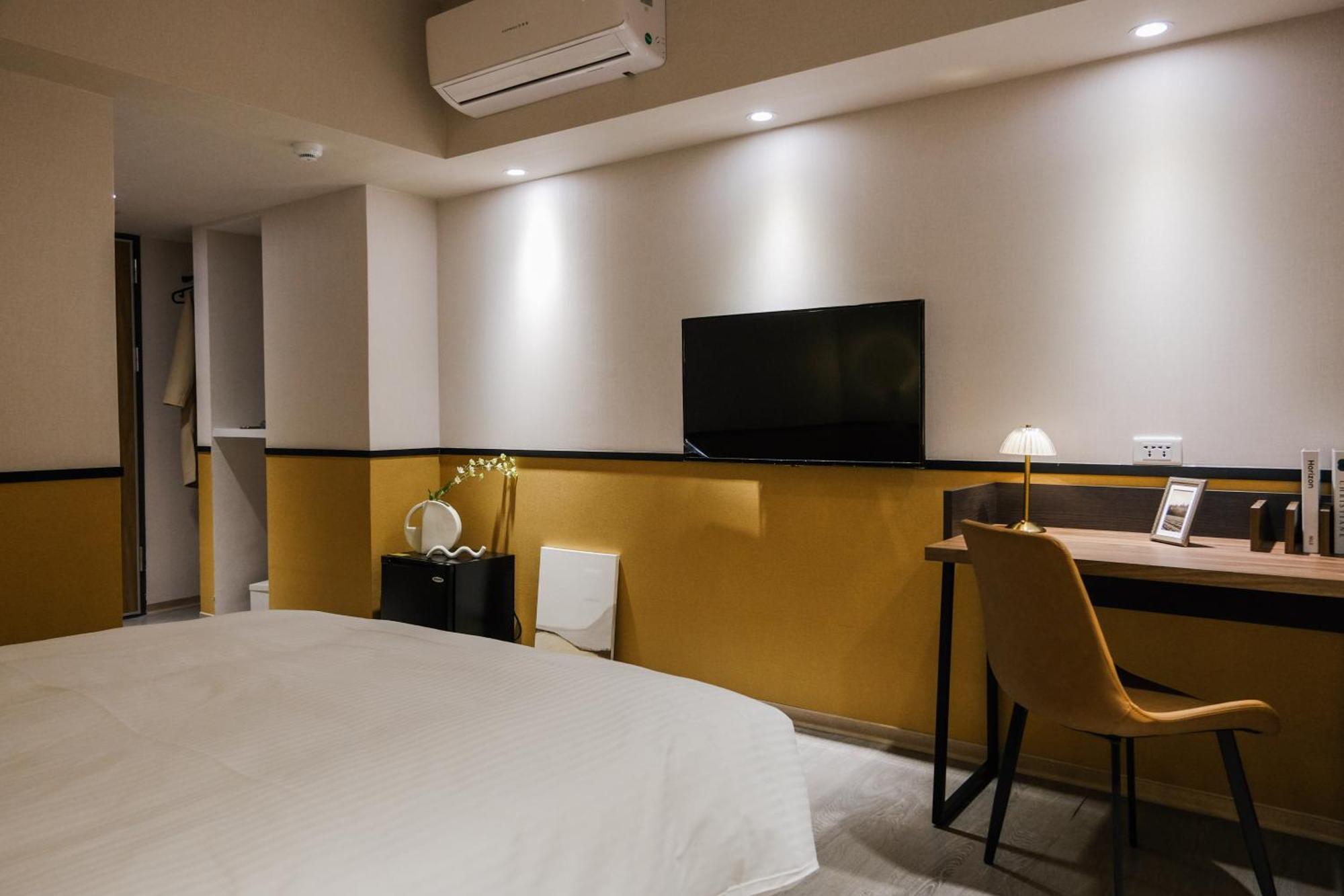 Giant Rich Hotel Тайпей Екстериор снимка
