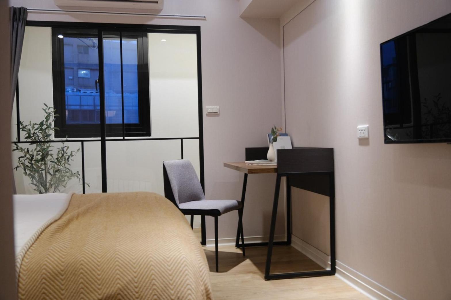 Giant Rich Hotel Тайпей Екстериор снимка